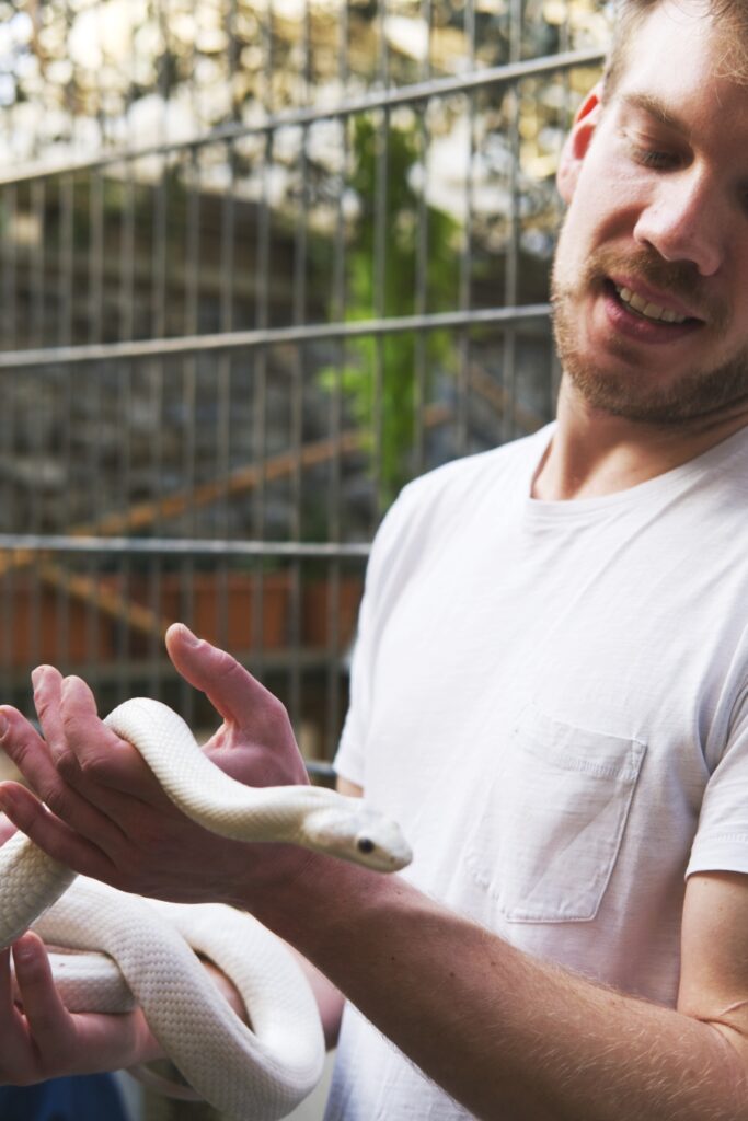 24 frequenzen - unified film studios - backstage by jill chamier