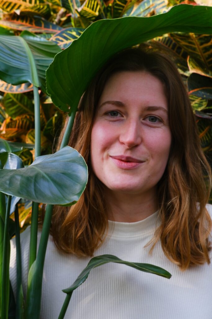 9 frequenzen - unified film studios - backstage by jill chamier